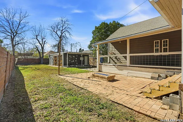 202 Helena St — Photo 22