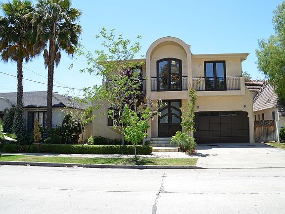 3rd image of 1233 S Castello Ave