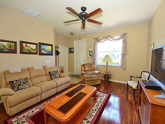 5th image of 13151 Center Square Dr