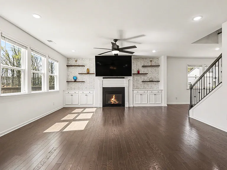 5510 Bower Pl — Photo 11