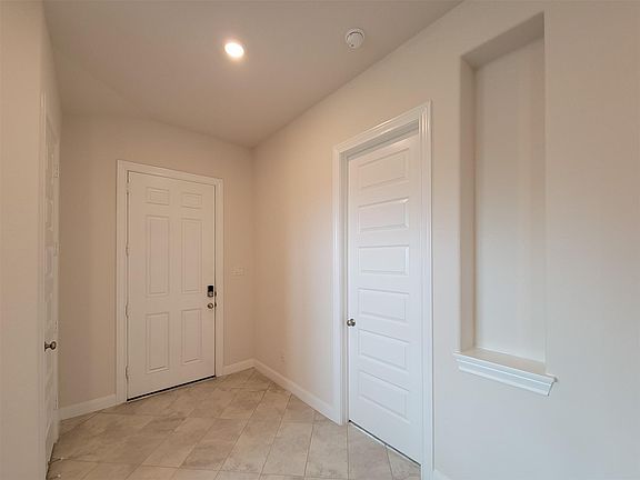 3rd image of 19835 Sagebrush Hollow Dr