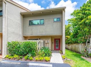 99 NE 17th Ct, Fort Lauderdale, FL 33305