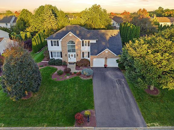 2nd image of 4870 Matts Dr