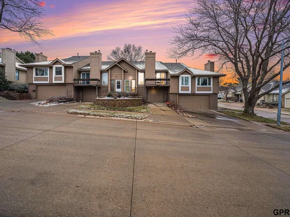 5556 Shirley St, Omaha, NE 68106