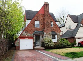 14 Clayton Ave, Floral Park, NY 11001