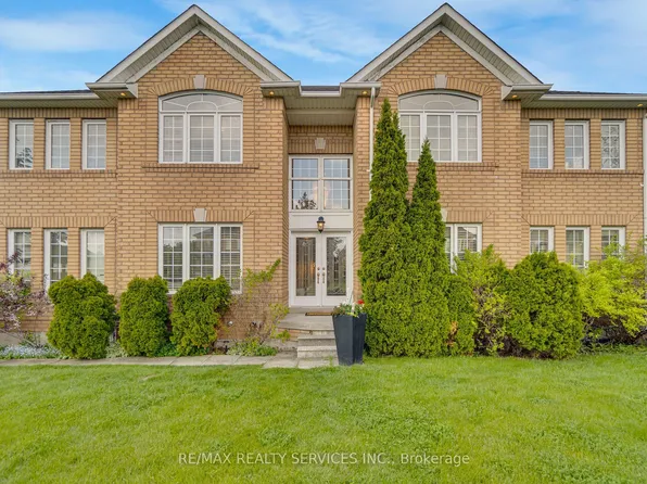 7419 Black Walnut Trl, Mississauga, ON L5N 8A4