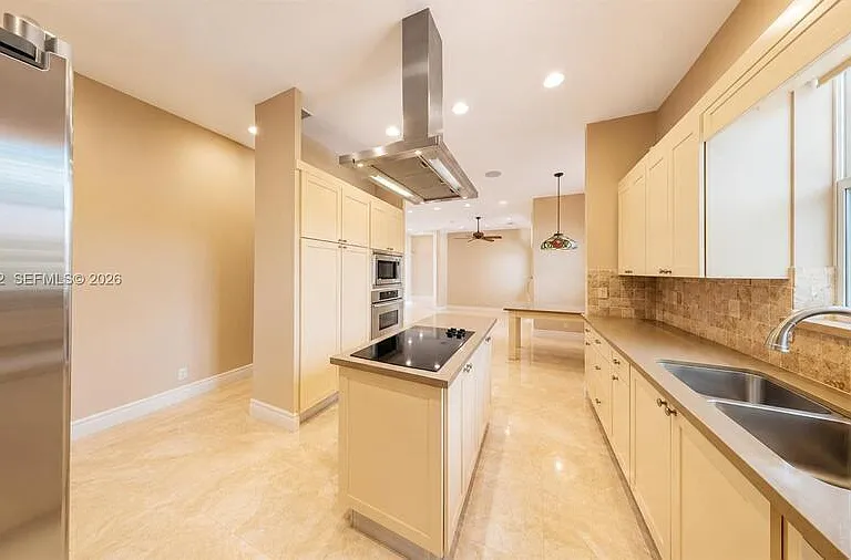 5751 SW 59th P #P — Photo 8