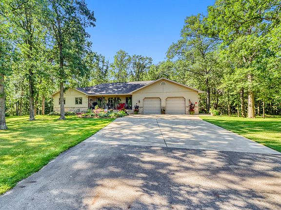 3rd image of 37895 SW Height Of Land Dr