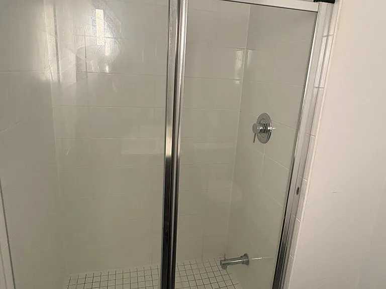215 Veterans Dr #401 — Photo 6
