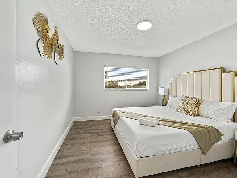 Solanos Property — Photo 9