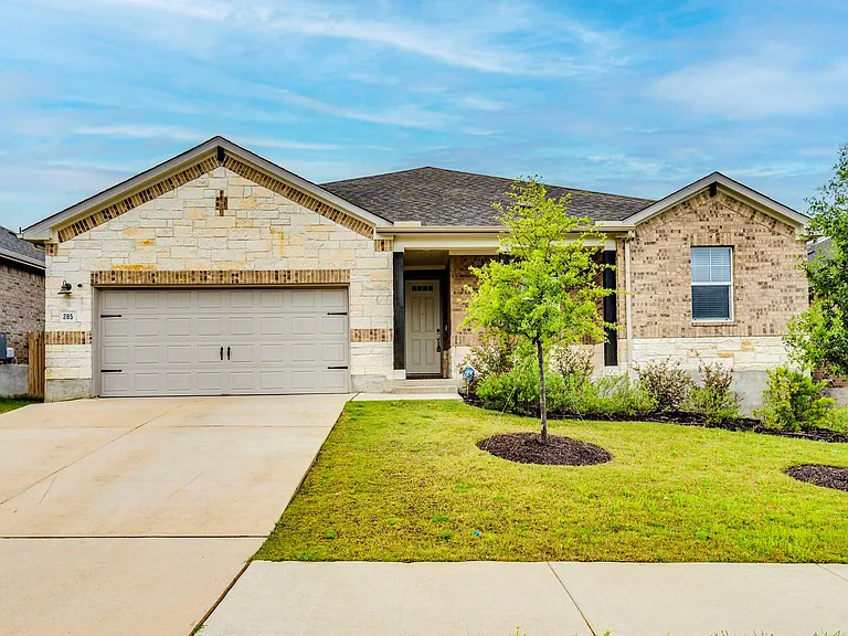 285 Cathedral Mountain Dr — Photo 1