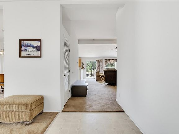 5th image of 17616 Pioneer Way