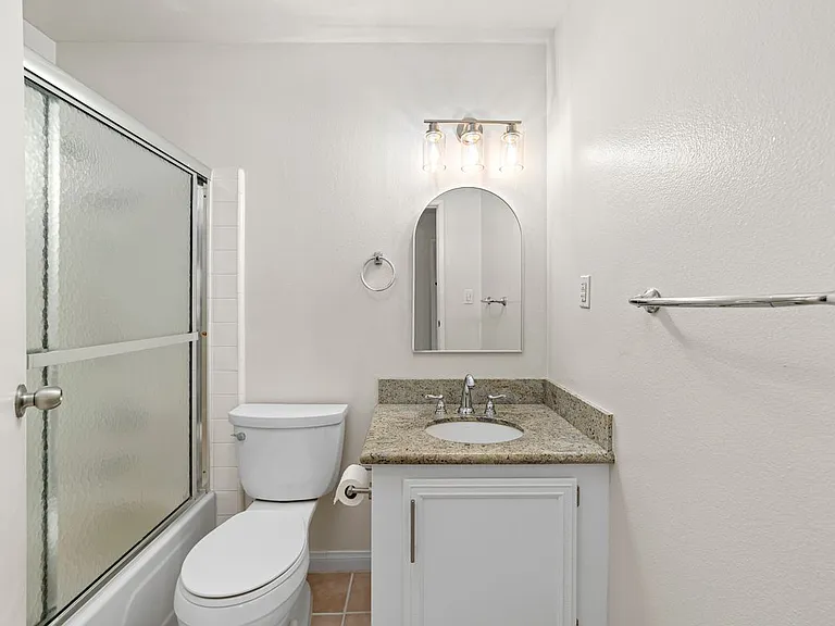 2438 Pepper St — Photo 22