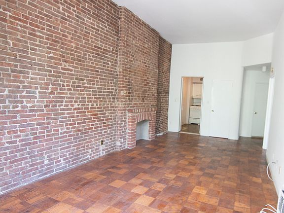 3rd image of 10 W 87th St APT 2A