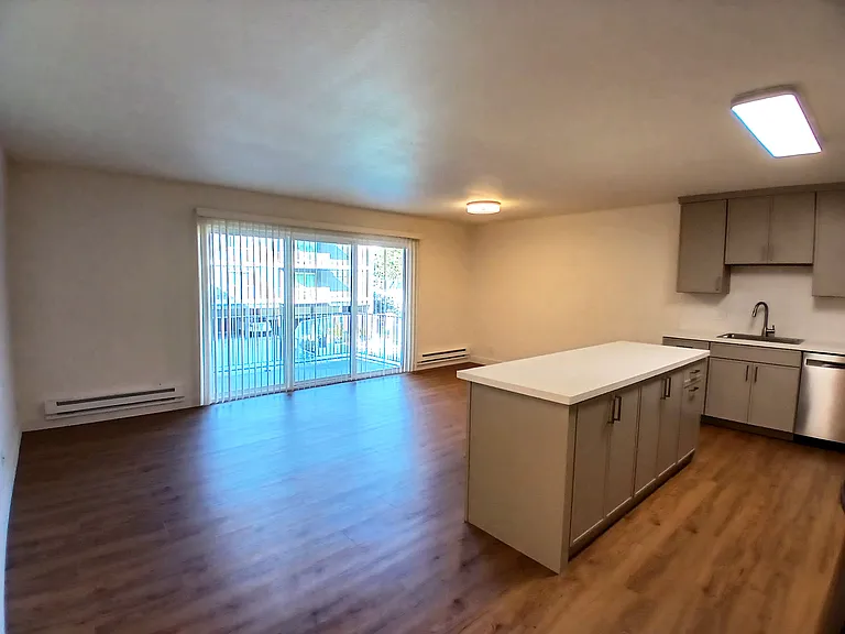 Chateau D'Oro Apartments — Photo 15