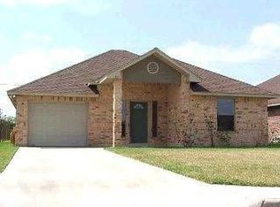 410 E 6th St, Los Fresnos, TX 78566