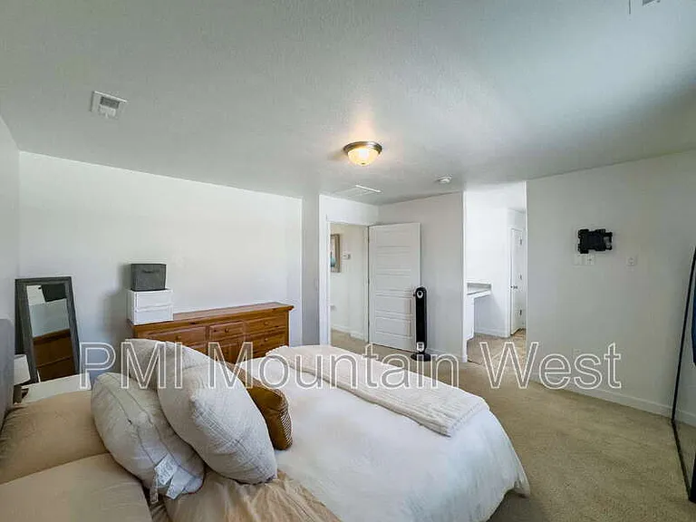 3565 S Water Lilly Ln — Photo 34
