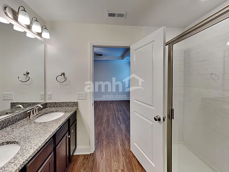 1127 Amberly Way — Photo 14
