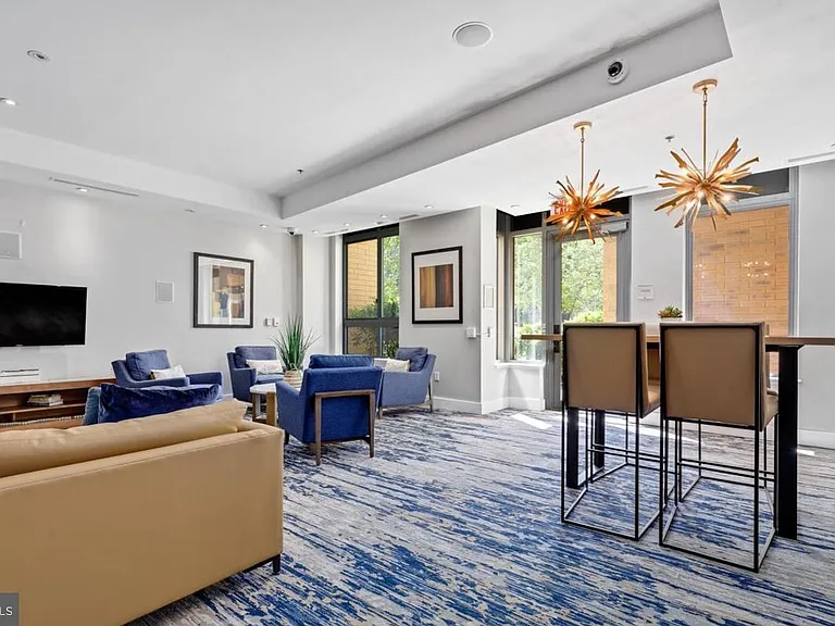 440 L St NW #407 — Photo 13