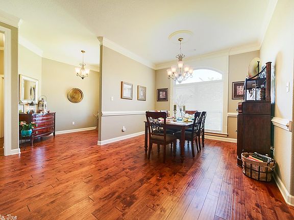 4th image of 2394 Lakewood Cir