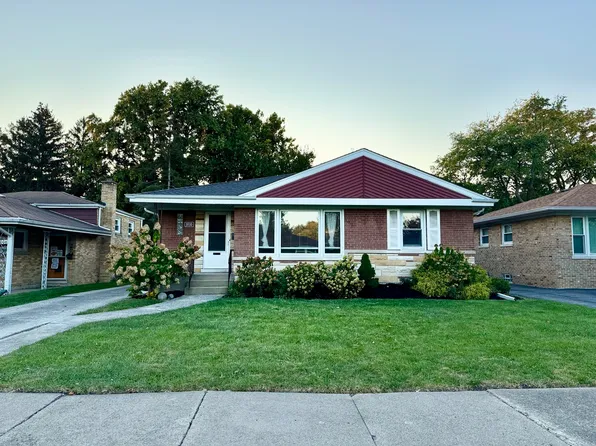 1010 Meadowcrest Rd, La Grange Park, IL 60526