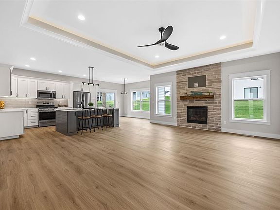 5th image of 1296 Osage Ln