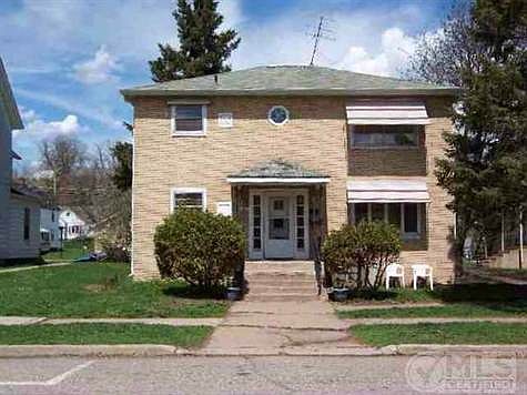 2nd image of 406 W Hughitt St