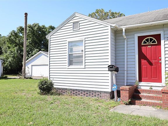 3rd image of 304 E Dakin Ave