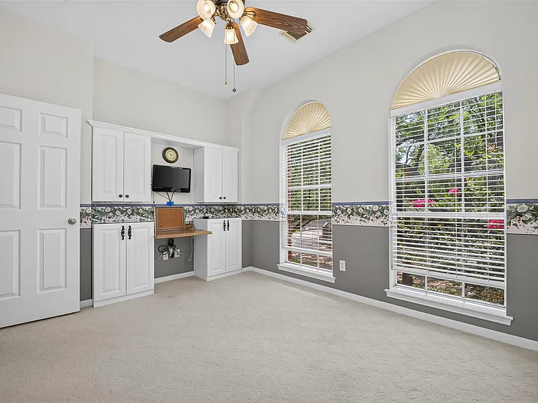 4414 Ringrose Dr — Photo 45