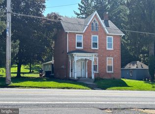 94 W Main St, Fayetteville, PA 17222