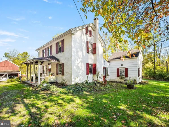 68 Steinmetz Rd, Schwenksville, PA 19473