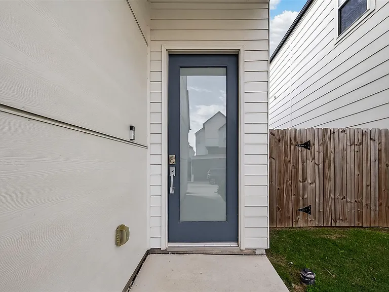 4418 Bora Bora Ln — Photo 4