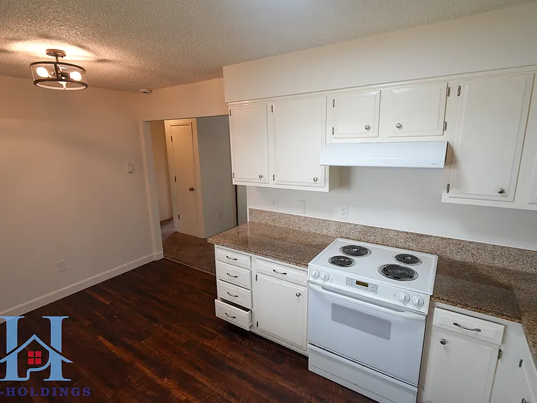 302 S McLoughlin Blvd #308 — Photo 6