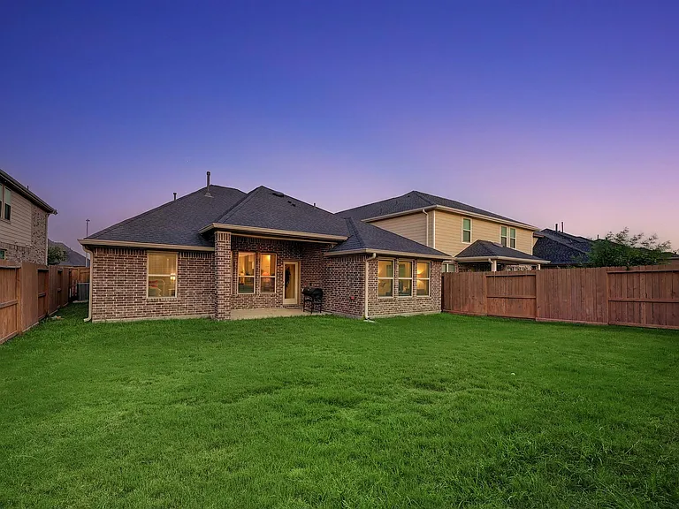 3414 Cabernet Shores Dr — Photo 12