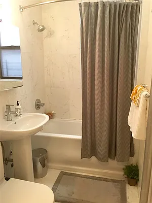 Rented by R New York | media 5