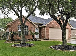 6188 Galloway Ln, League City, TX 77573