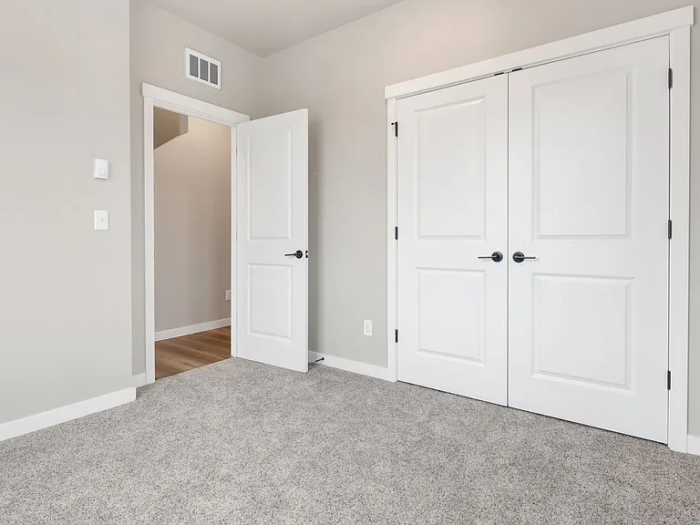 343 Martin St — Photo 23