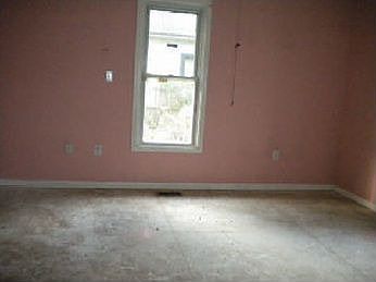 3rd image of 1155 N Centennial St