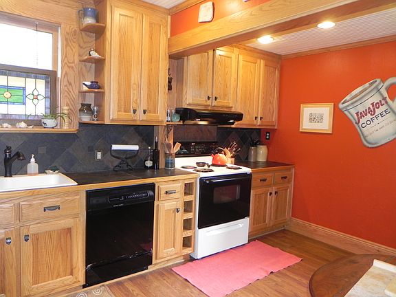 Amish built oak kitchen
