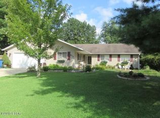 812 Osage Dr, Mount Vernon, IL 62864