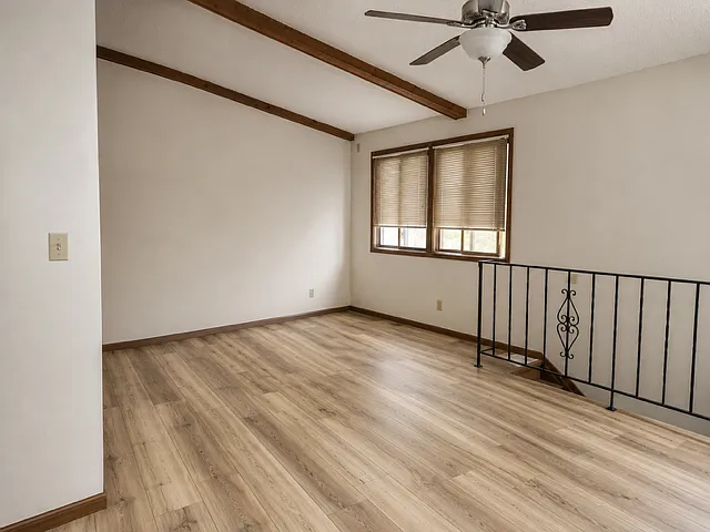 2 bed, 1268 sqft, $1,600 — Photo 4