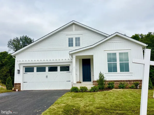 13815 Pulaski Dr, Hagerstown, MD 21742