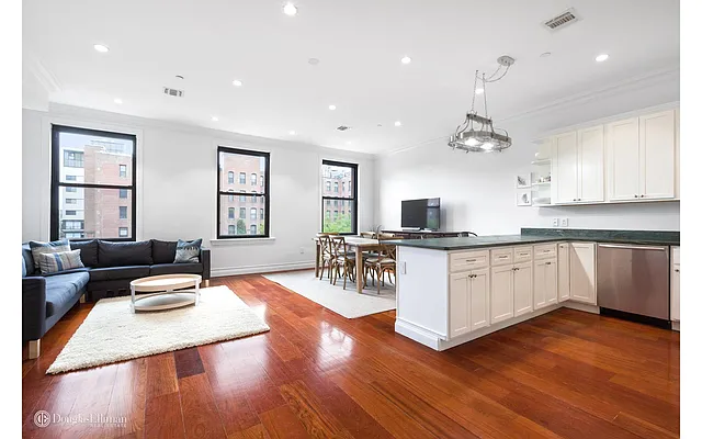 Sold by Douglas Elliman | media 18