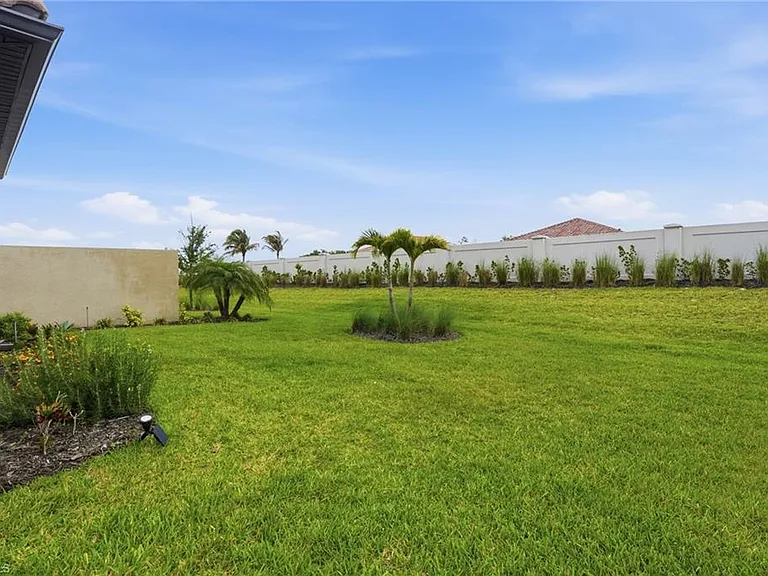 17377 Corsini Dr — Photo 31