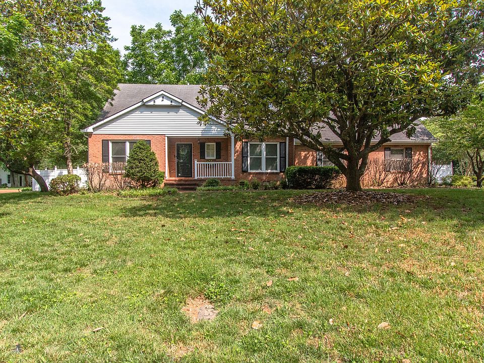 1st image of 2208 Shannon Dr