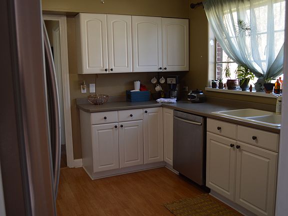 3rd image of 57 Carson Ave