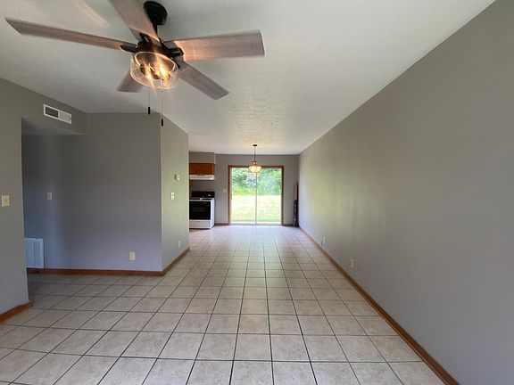 5th image of 822 McGuire Ave