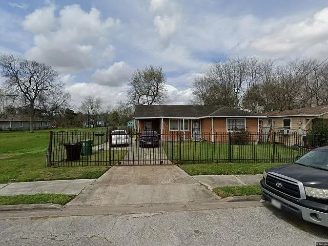 5019 Lucille St