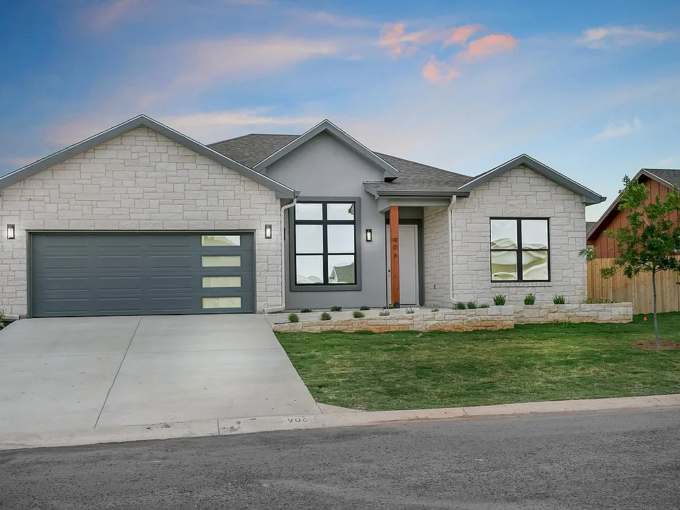 906 Smokey Oak Dr