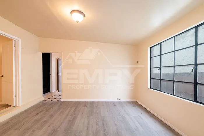 1125 S Evergreen Ave — Photo 10